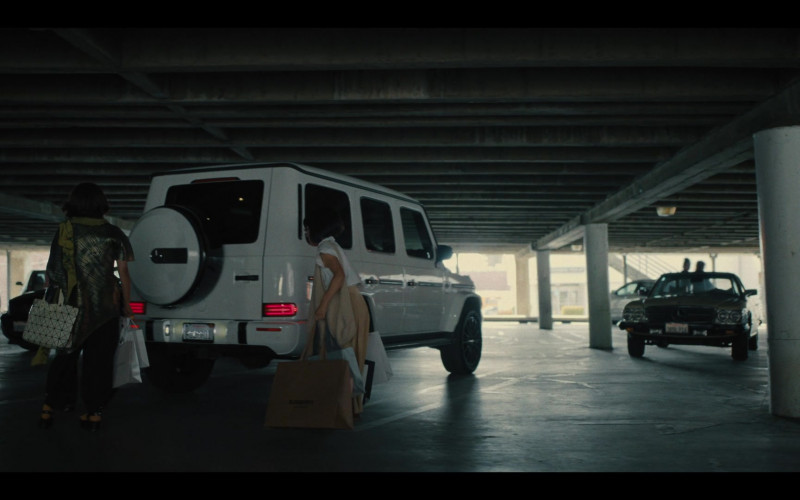 Mercedes-Benz G-Class White SUV in Beef S01E08 "The Drama of Original Choice" (2023)