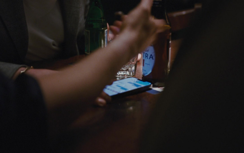 Michelob Ultra Beer Bottle in Succession S04E02 Rehearsal (2023)