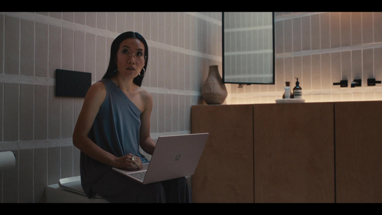 Microsoft Surface Laptop Used by Ali Wong as Amy Lau in Beef S01E02 The Rapture of Being Alive (2023)