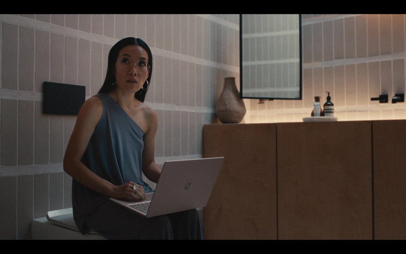 Microsoft Surface Laptop Used by Ali Wong as Amy Lau in Beef S01E02 The Rapture of Being Alive (2023)