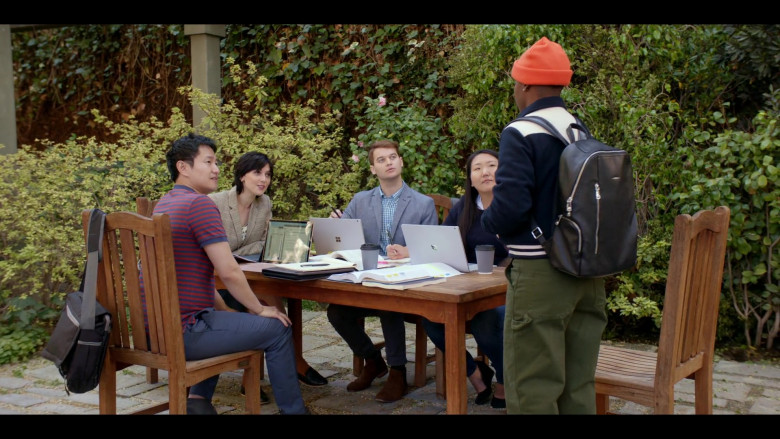 Microsoft Surface Laptops in All American S05E16 My Name Is (2)