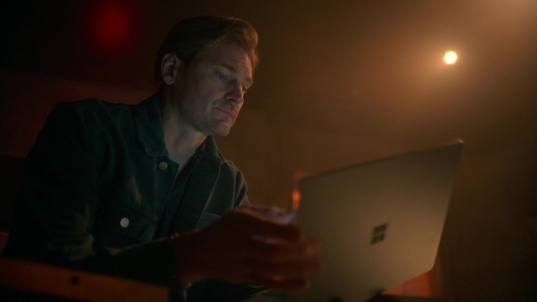 Microsoft Surface Laptops in Good Trouble S05E06 Once a Cheater (3)