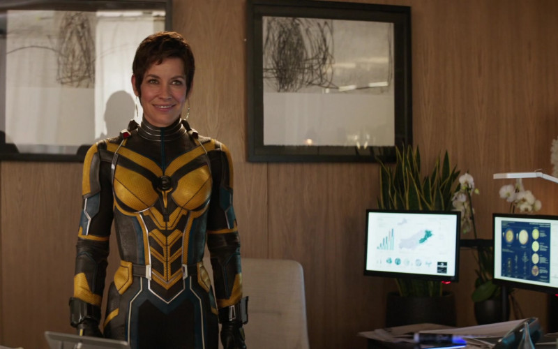 Microsoft Surface Studio All-In-One Computer in Ant-Man and the Wasp Quantumania (2023)