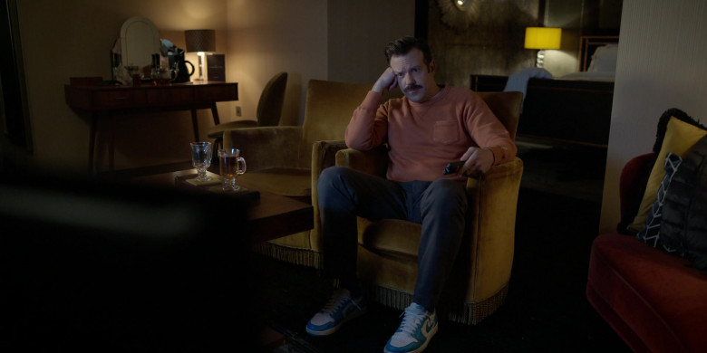 Nike Air Jordan 1 Sneakers Worn by Jason Sudeikis in Ted Lasso S03E06 Sunflowers (2)