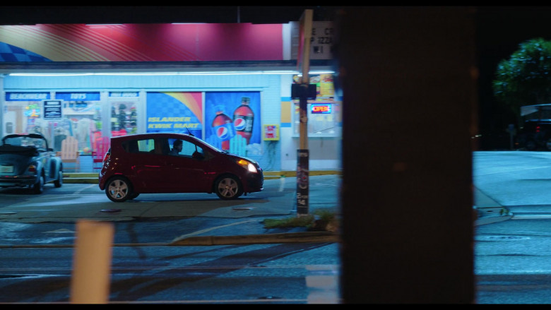 Pepsi Soda Posters in Florida Man S01E01 The Realest Goddamned Place on Earth (2)