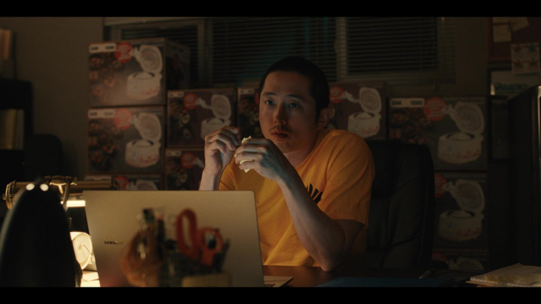 Samsung Laptop of Steven Yeun as Danny Cho in Beef S01E07 I Am A Cage (2023)