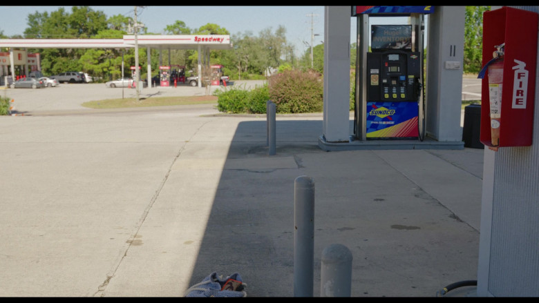 Sunoco Gas Station in Florida Man S01E06 Should We Talk About the Corn (3)