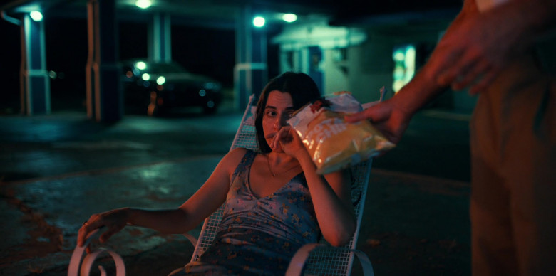 Uncle Ray's Potato Chips Enjoyed by Marianne Rendón as Lola Brisky in One Day as a Lion (1)