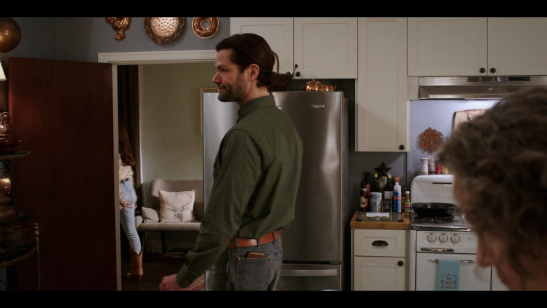 Whirlpool Refrigerator in Walker S03E16 "Daddy Was a Bank Robber" (2023) - 366081