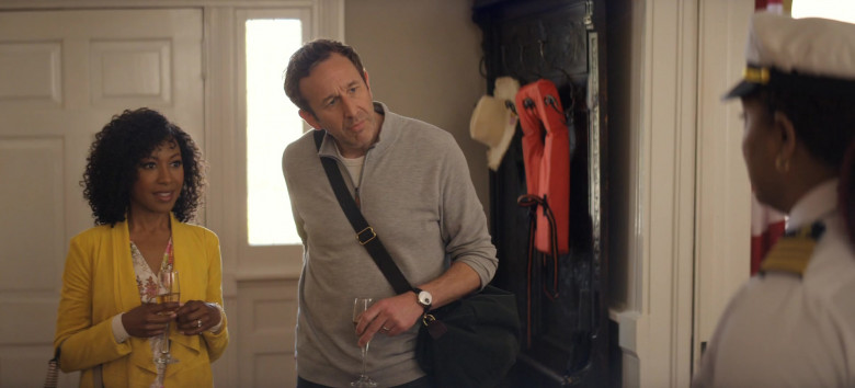 Withings Hybrid Smartwatch Worn by Chris O’Dowd as Dusty in The Big Door Prize S01E05 Trina