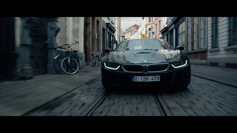 BMW i8 Car Driven by Arnold Schwarzenegger as Luke Brunner in FUBAR S01E01 "Take Your Daughter to Work Day" (2023) - 373964