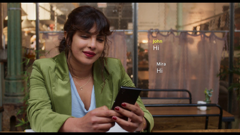 Sony Xperia Smartphone Used by Priyanka Chopra Jonas as Mira Ray in Love Again (2023) - 373341