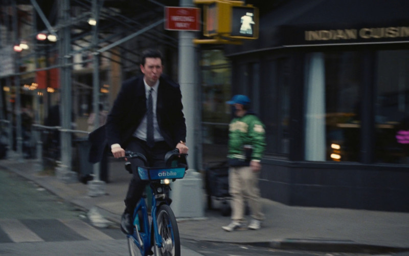 Citi Bike Used by Nicholas Braun as Greg Hirsch in Succession S04E09 "Church and State" (2023)