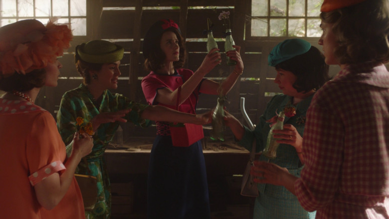 Coca-Cola Bottles in The Marvelous Mrs. Maisel S05E08 "The Princess and the Plea" (2023) - 372477