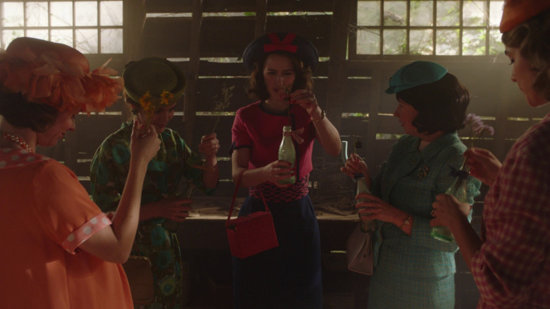 Coca-Cola Bottles in The Marvelous Mrs. Maisel S05E08 "The Princess and the Plea" (2023) - 372478
