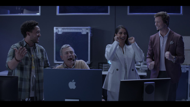 Apple iMac Computer in The Muppets Mayhem S01E08 "Track 8: Virtual Insanity" (2023) - 368746