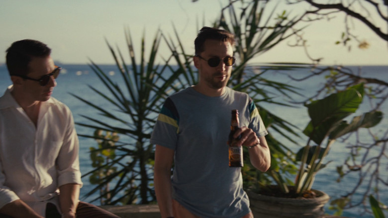 Banks's Beer Enjoyed by Kieran Culkin as Roman Roy in Succession S04E10 "With Open Eyes" (2023) - 374778