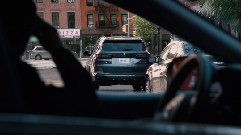 BMW X5 Car of Catherine Haena Kim as Emma Hill in The Company You Keep S01E10 "The Truth Hurts" (2023) - 368375