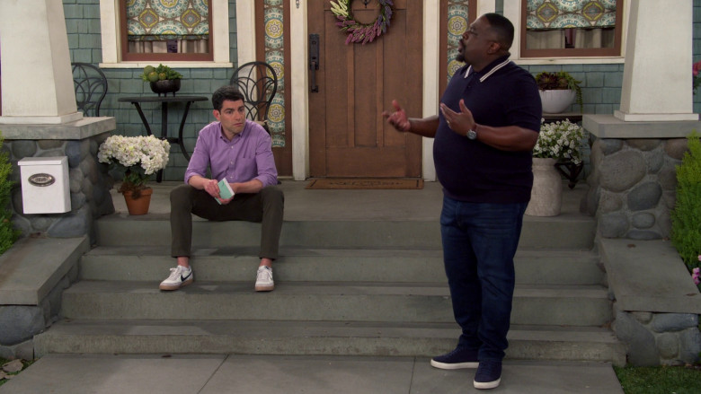Nike Men's Shoes of Max Greenfield as Dave Johnson in The Neighborhood S05E21 "Welcome to the Fatherhood" (2023) - 372494