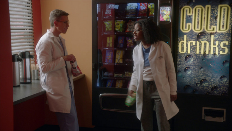 Utz Chips, Pretzels, and Other Snacks (Vending Machine) in NCIS S20E20 "Second Opinion" (2023) - 368435