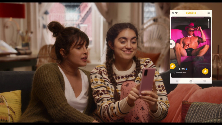 Bumble Online Dating Application Used by Priyanka Chopra Jonas as Mira Ray and Sofia Barclay as Suzy Ray in Love Again (2023) - 373122