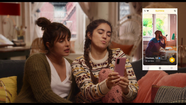 Bumble Online Dating Application Used by Priyanka Chopra Jonas as Mira Ray and Sofia Barclay as Suzy Ray in Love Again (2023) - 373125