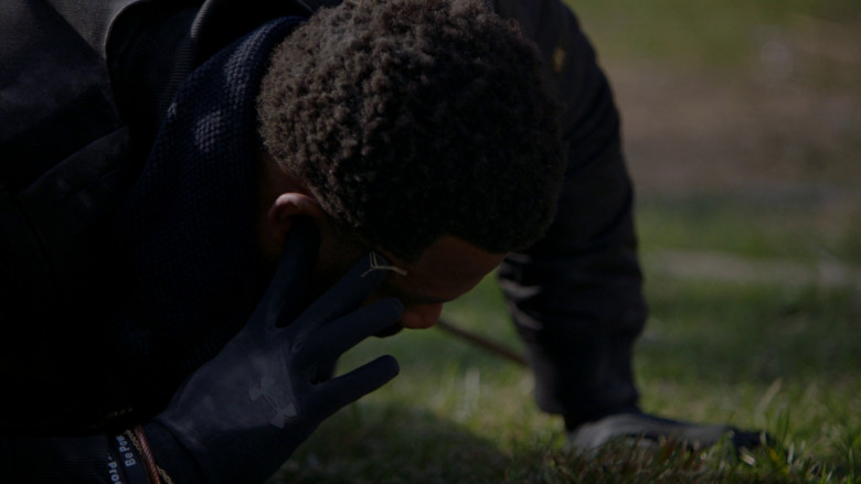 Under Armour Gloves in Chicago P.D. S10E22 "A Better Place" (2023) - 374638