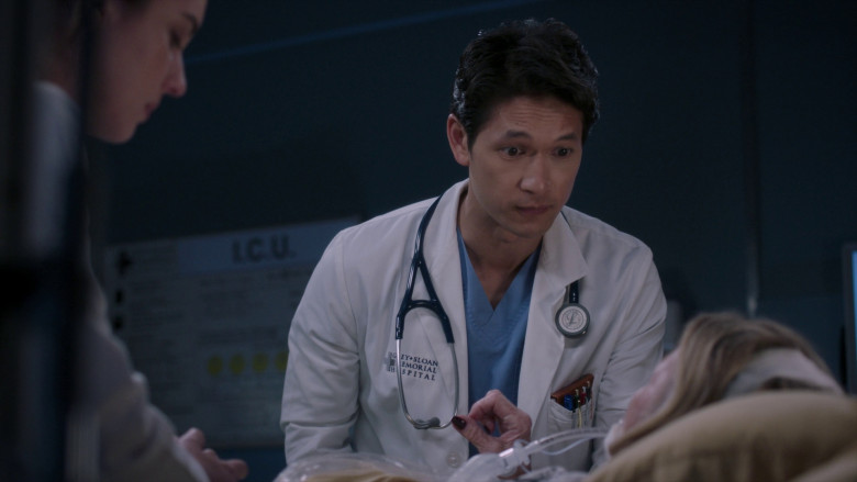 3M Littmann Stethoscope in Grey's Anatomy S19E20 "Happily Ever After?" (2023) - 372390