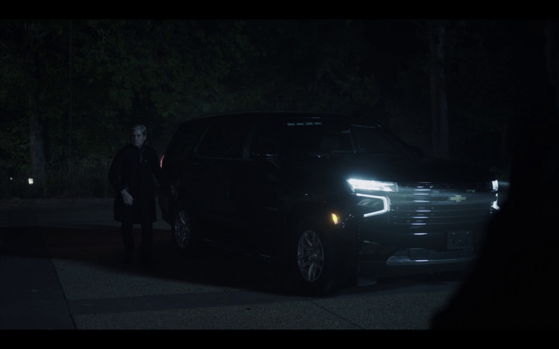 Chevrolet Tahoe Car in Class of '09 S01E01 "Part of Something" (2023)