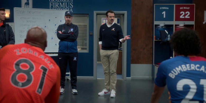 Nike Cortez Shoes and Sweater Worn by Jason Sudeikis in Ted Lasso S03E09 "La Locker Room Aux Folles" (2023) - 368490