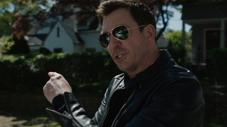 Ray-Ban Aviator Sunglasses of Dylan McDermott as Remy Scott in FBI: Most Wanted S04E22 "Heaven Falling" (2023) - 373847