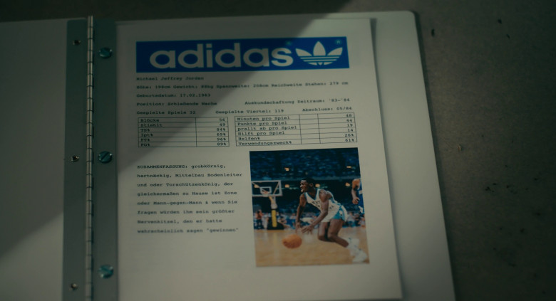 Adidas (Documents) in Air (2023) - 369076