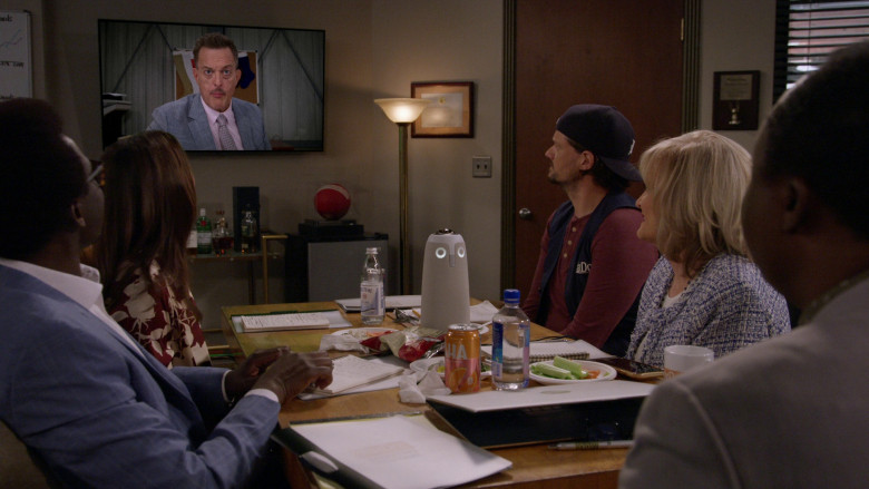 AHA Sparkling Water and Owl Labs Conferencing / Meeting Device in Bob Hearts Abishola S04E22 "Uncharted Waters of Mediocrity" (2023) - 373496