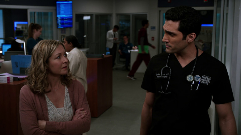 3M Littmann Stethoscopes in Chicago Med S08E20 "The Winds of Change Are Starting to Blow" (2023) - 368876