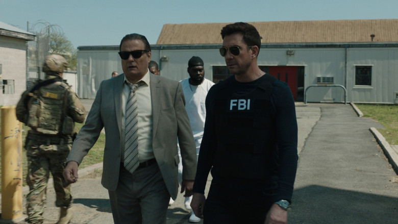 Ray-Ban Men's Sunglasses in FBI: Most Wanted S04E20 "These Walls" (2023) - 368947