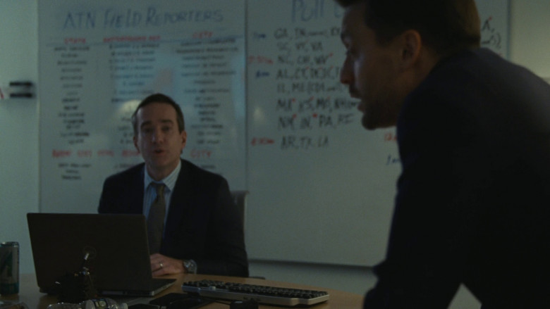 A SHOC Accelerator Energy Drink and Dell Laptop in Succession S04E08 "America Decides" (2023) - 369555