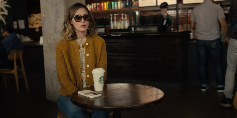 Starbucks Coffeehouse in Platonic S01E01 "Pilot" (2023) - 373776