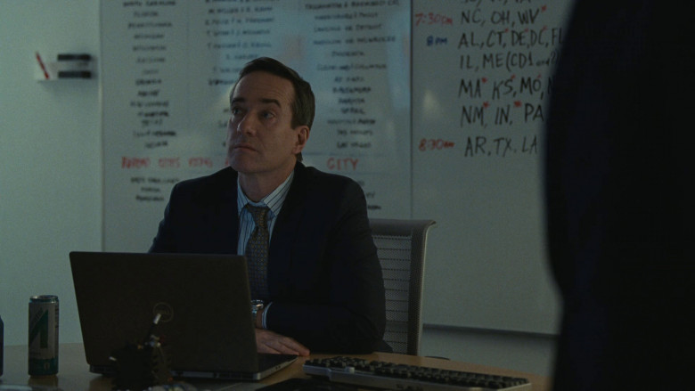 A SHOC Accelerator Energy Drink and Dell Laptop in Succession S04E08 "America Decides" (2023) - 369556