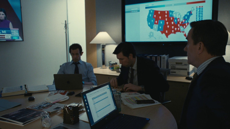 Apple MacBook, Dell Laptop, Red Bull Drinks, UTZ Chips in Succession S04E08 "America Decides" (2023) - 369643