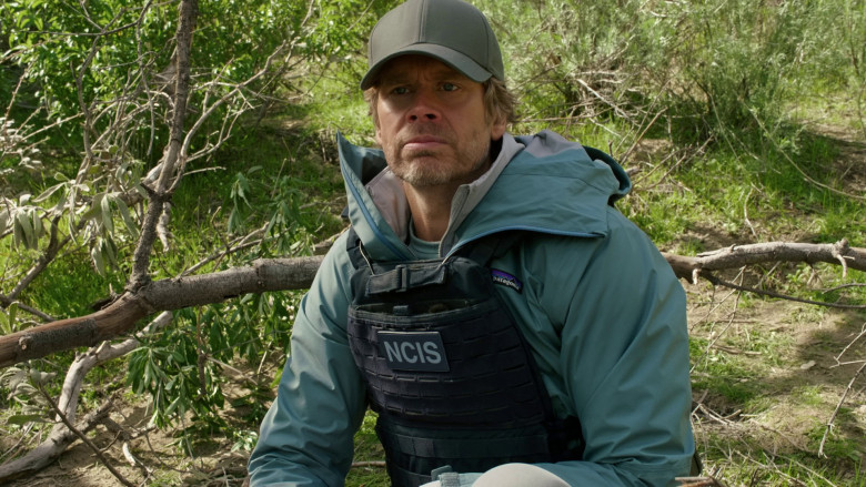 Patagonia Men’s Jacket of Eric Christian Olsen as Marty Deeks in NCIS: Los Angeles S14E21 "New Beginnings, Part 2" (2023) - 372903