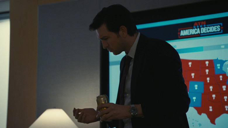 LaCroix Sparkling Water Can Held by Nicholas Braun as Greg Hirsch in Succession S04E08 "America Decides" (2023) - 369773