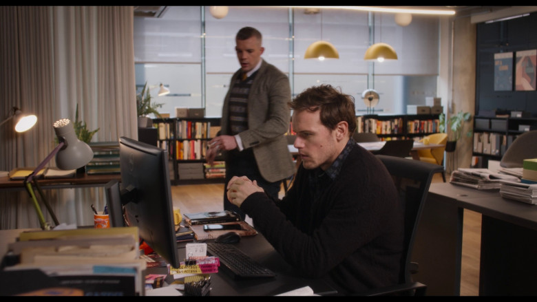 Dell Monitor and PC Keyboard Used by Sam Heughan as Rob Burns in Love Again (2023) - 373182