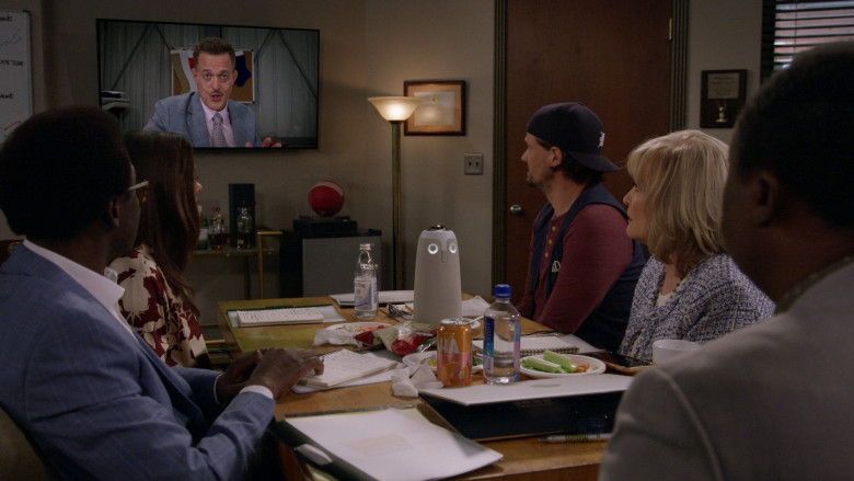 AHA Sparkling Water and Owl Labs Conferencing / Meeting Device in Bob Hearts Abishola S04E22 "Uncharted Waters of Mediocrity" (2023) - 373501