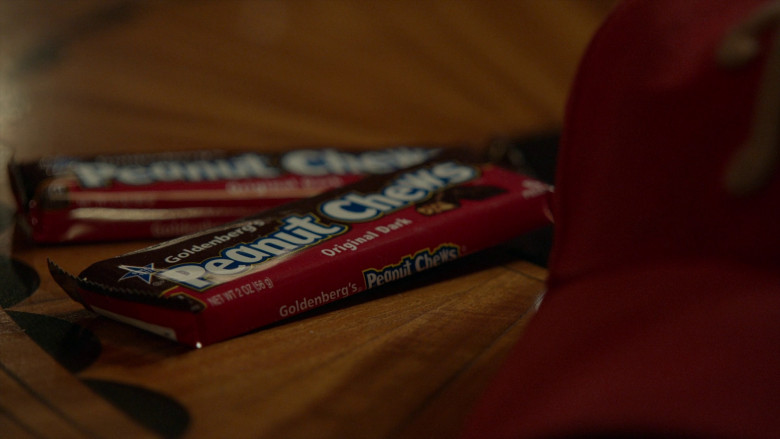 Goldenberg's Peanut Chews Candy Bars in The Blacklist S10E11 "The Man in the Hat" (2023) - 368294