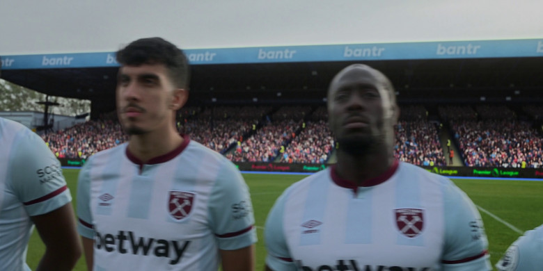 Umbro x Betway Soccer Team Uniforms in Ted Lasso S03E12 "So Long, Farewell" (2023) - 375473