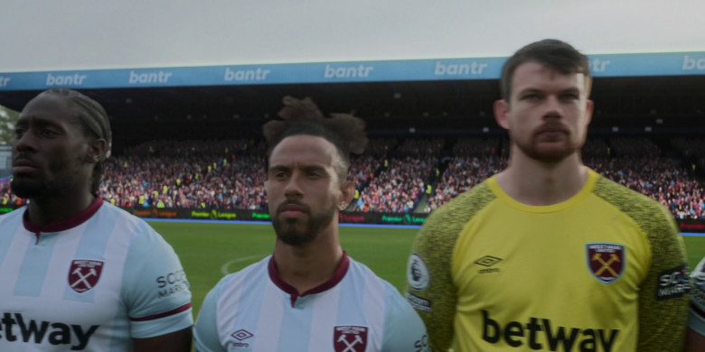 Umbro x Betway Soccer Team Uniforms in Ted Lasso S03E12 "So Long, Farewell" (2023) - 375474
