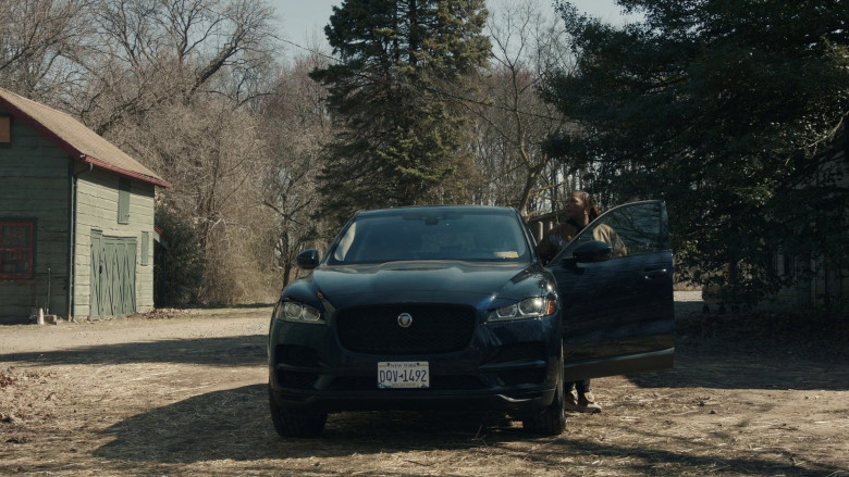 Jaguar F-Pace Car of Queen Latifah as Robyn McCall in The Equalizer S03E17 "Justified" (2023) - 370386