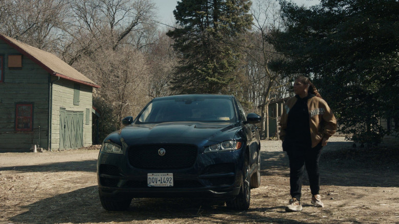 Jaguar F-Pace Car of Queen Latifah as Robyn McCall in The Equalizer S03E17 "Justified" (2023) - 370391