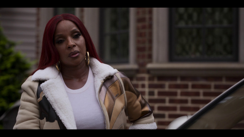 Fendi Coat of Mary J. Blige as Monet in Power Book II: Ghost S03E10 "Divided We Stand" (2023) - 374513