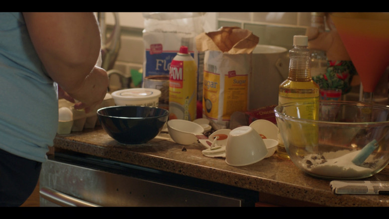 PAM Cooking Spray in Somebody Somewhere S02E02 "NMB NMP" (2023) - 372919
